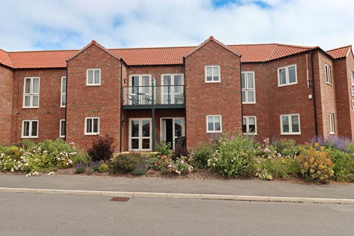 1 Bedroom Flat For Sale In Brigg Court, Chantry Gardens, Filey, YO14