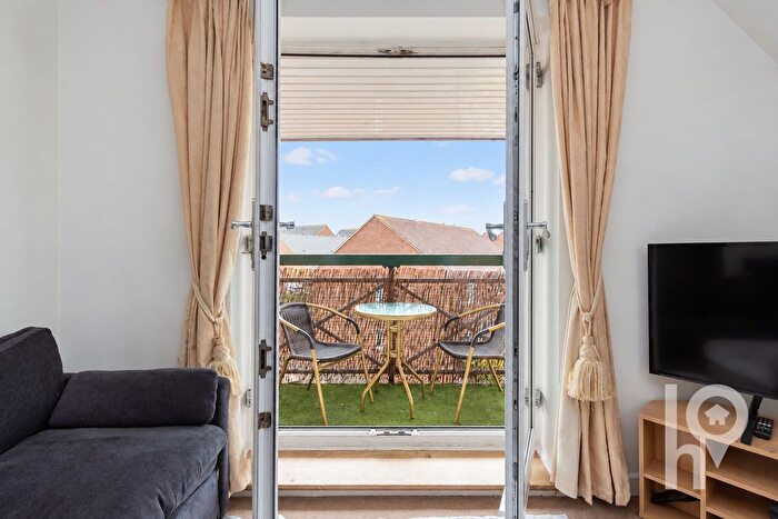 2 Bedroom Flat For Sale In Aspen Drive, Minster On Sea, ME12