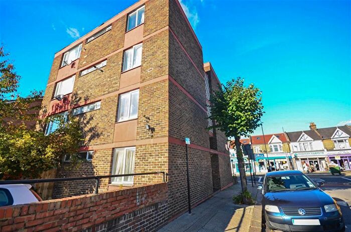 1 Bedroom Flat For Sale In Gillett Avenue, London, E6