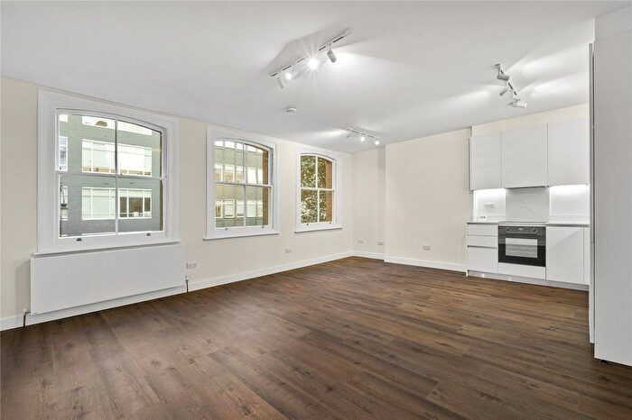 1 Bedroom Flat To Rent In Charlotte Street, Fitzrovia, London, W1T