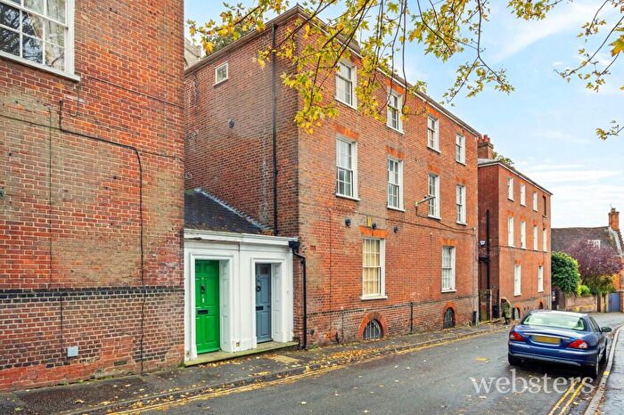 3 Bedroom House For Sale In Willow Lane, Willow Lane House Willow Lane, NR2
