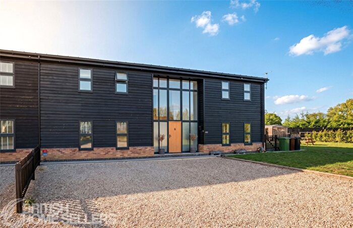 4 Bedroom Semi-Detached House For Sale In Willow Lane, Paddock Wood, Tonbridge, Kent, TN12