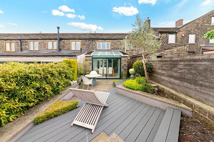 3 Bedroom Terraced House For Sale In Birdsedge, Huddersfield, HD8