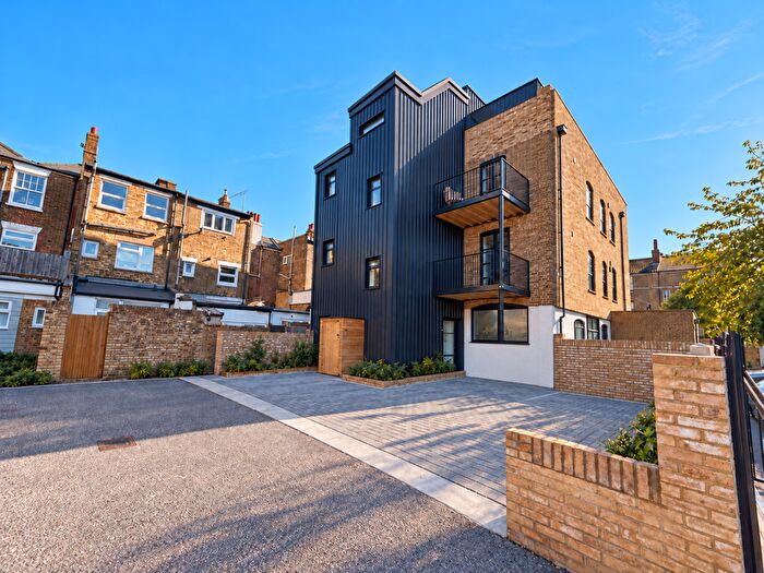 2 Bedroom Flat To Rent In -, Ramsgate, Monkton Place, CT11