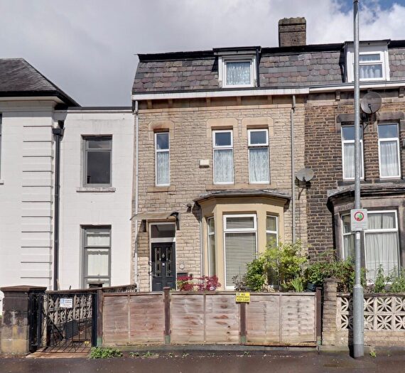4 Bedroom Terraced House For Sale In Adelaide Street, Todmorden, OL14