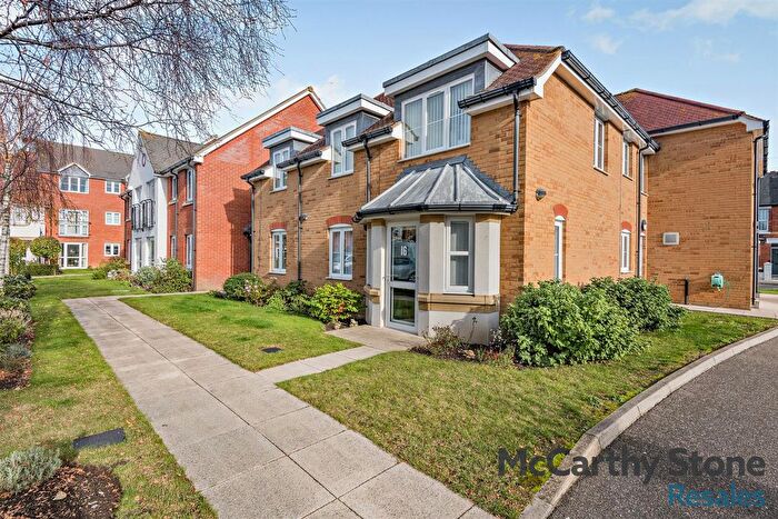 2 Bedroom Flat For Sale In Thwaytes Court, Minster Drive, Herne Bay, Kent, CT6
