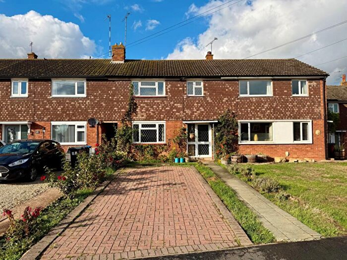 3 Bedroom House To Rent In Mill Crescent, Southam, CV47