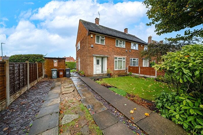 3 Bedroom Semi-Detached House For Sale In Stonegate Road, Leeds, West Yorkshire, LS17