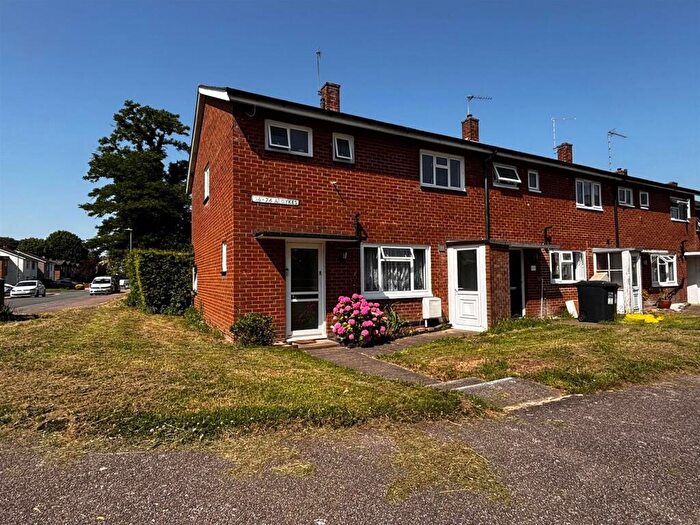 3 Bedroom House To Rent In Aldykes, Hatfield, AL10
