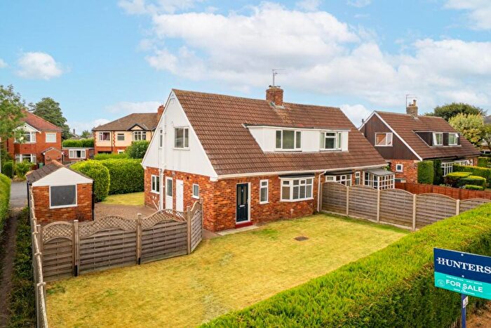 3 Bedroom Semi-Detached House For Sale In South View, Wetherby, LS22