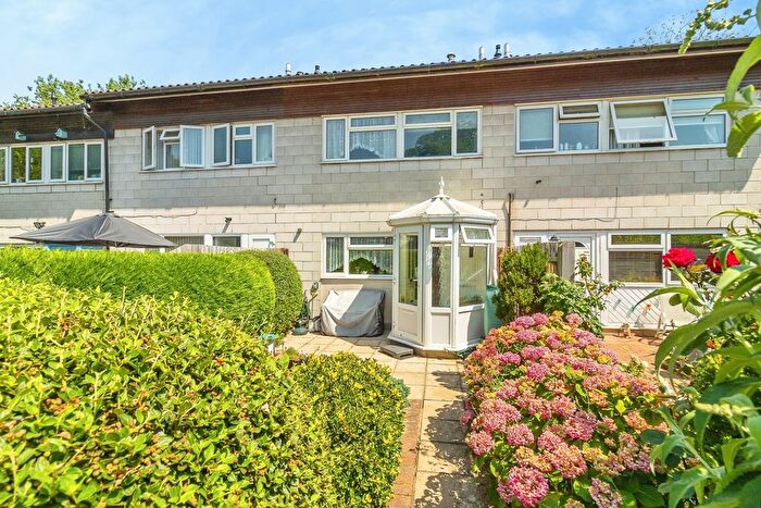 3 Bedroom Terraced House For Sale In Daniels Welch, Coffee Hall, Milton Keynes, Buckinghamshire, MK6