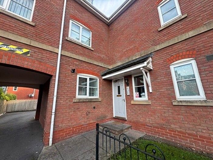 1 Bedroom Flat To Rent In Rumbush Lane, Solihull, B90