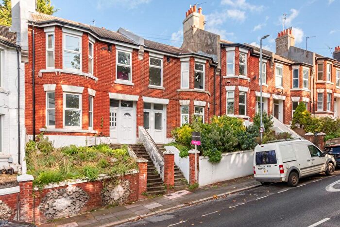 2 Bedroom Apartment For Sale In Bear Road, Brighton, BN2