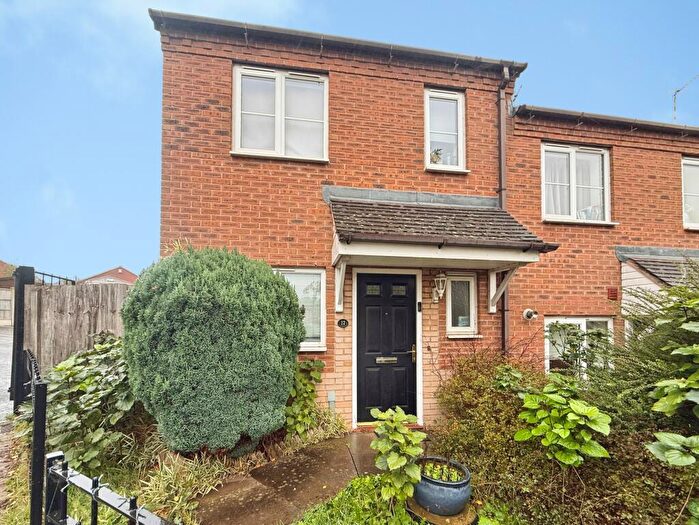 2 Bedroom Semi-Detached House To Rent In Whitebeam Way, Nuneaton, CV10