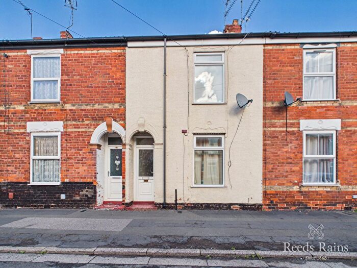 2 Bedroom Terraced House For Sale In Marshall Street, Hull, East Yorkshire, HU5