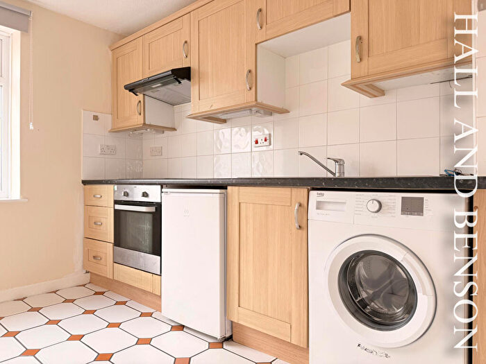1 Bedroom Apartment To Rent In Peak View, Allestree, DE22