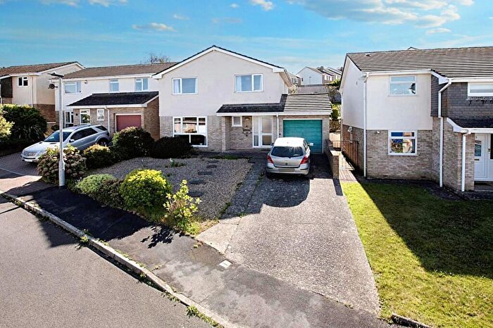 4 Bedroom Detached House For Sale In Lea Mount Close, Dawlish, EX7