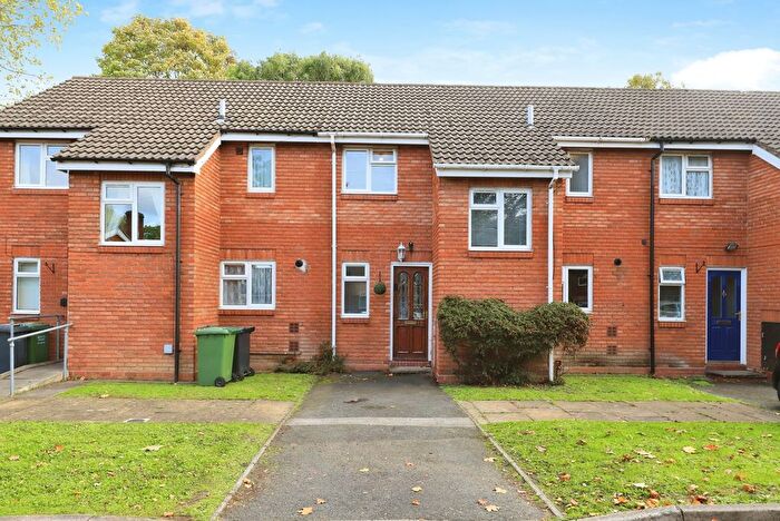 3 Bedroom Terraced House For Sale In Wood Street, Kidderminster, Worcestershire, DY11