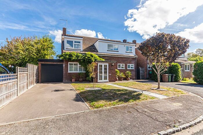 4 Bedroom Detached House For Sale In Jemmetts Close, Dorchester-On-Thames, OX10