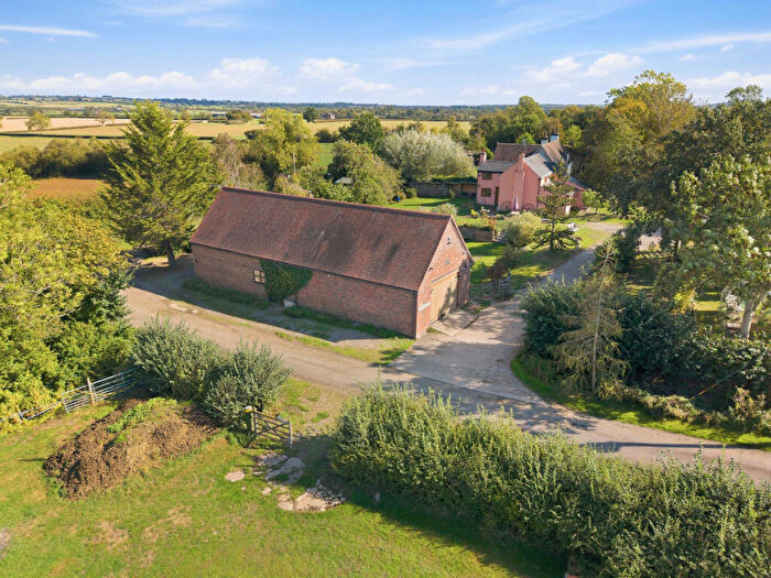 4 Bedroom Link Detached House For Sale In Lower Green, Woolscott, Rugby Warwickshire, CV23