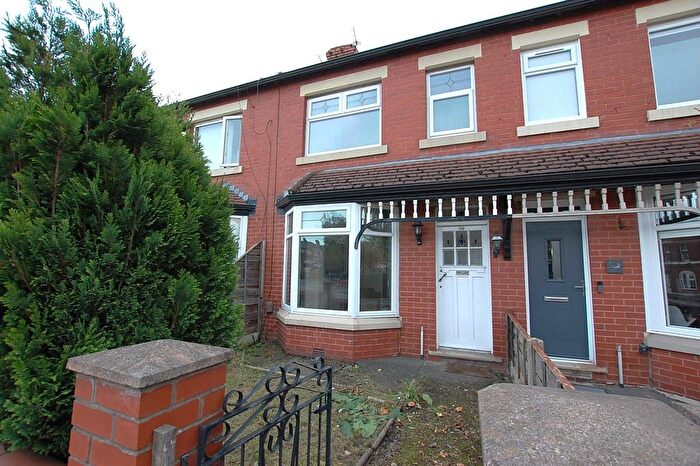 2 Bedroom Terraced House To Rent In Stockport Road, Ashton-Under-Lyne, Greater Manchester, OL7