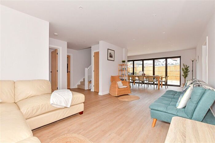 4 Bedroom Detached House For Sale In St. Swithin's Road, Whitstable, Kent, CT5