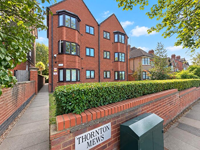1 Bedroom Apartment For Sale In Queens Park Parade, Queens Park, Northampton, NN2