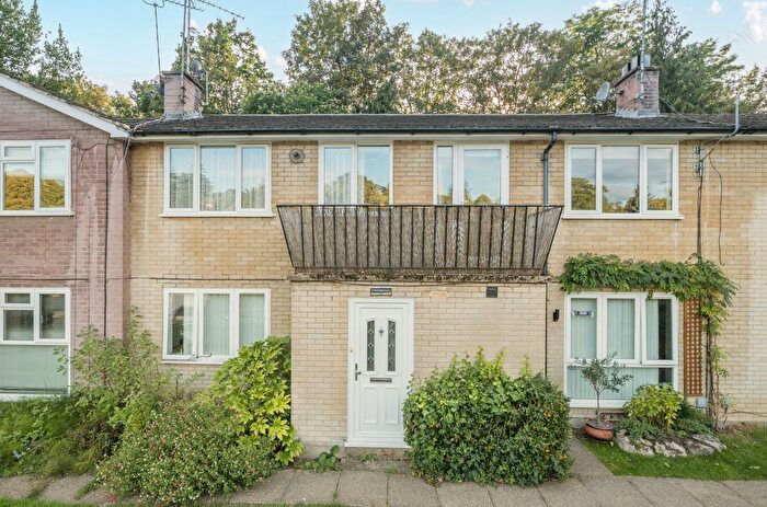2 Bedroom Maisonette For Sale In Lower Camden, Chislehurst, Kent, BR7
