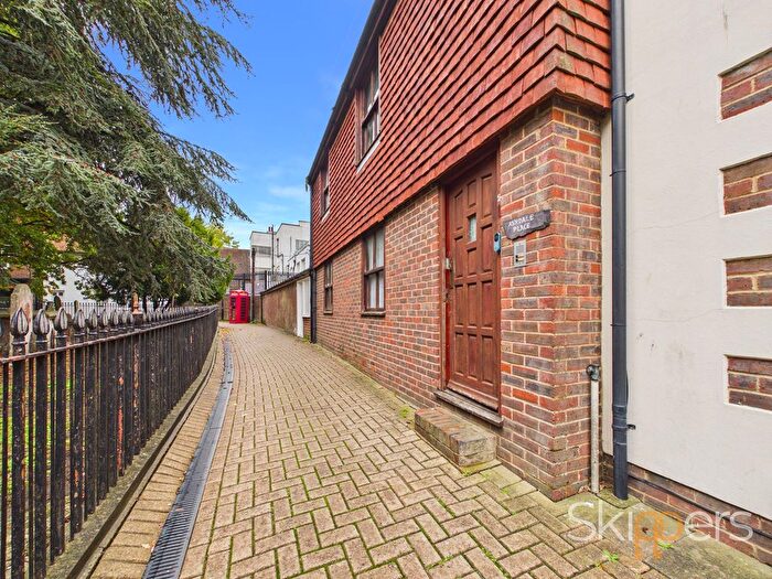 1 Bedroom Flat For Sale In Church Yard, Ashdale Place Church Yard, TN23