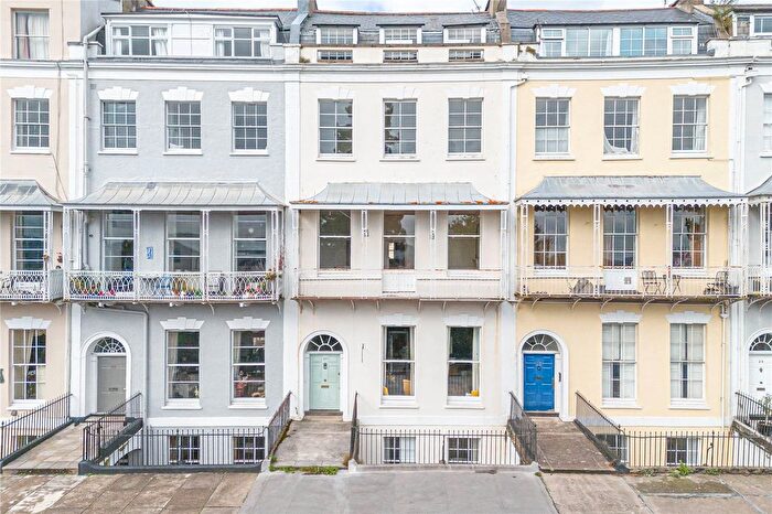 2 Bedroom Flat To Rent In Royal York Crescent, Clifton, Bristol, BS8