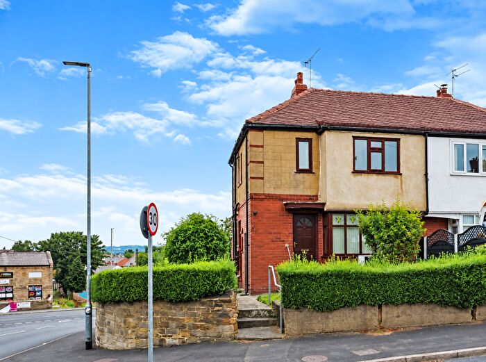 2 Bedroom Semi-Detached House For Sale In Waterloo Crescent, Leeds, LS13