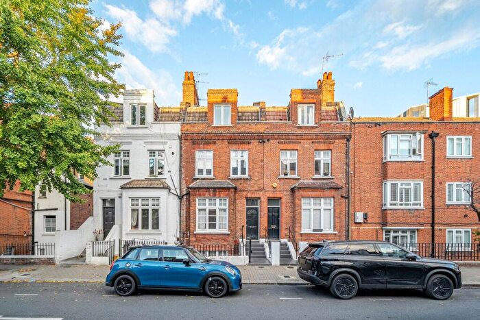 3 Bedroom Flat For Sale In Meath Street, Battersea, London, SW11