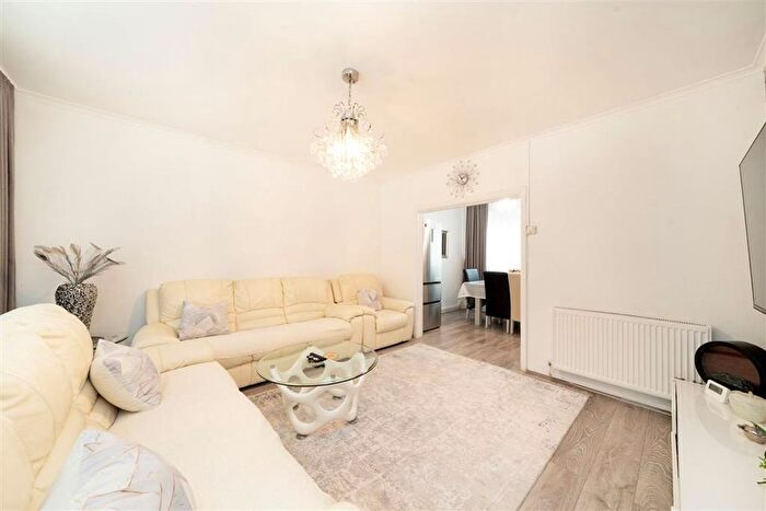 3 Bedroom Terraced House For Sale In Sibthorpe Road, Lee, SE12