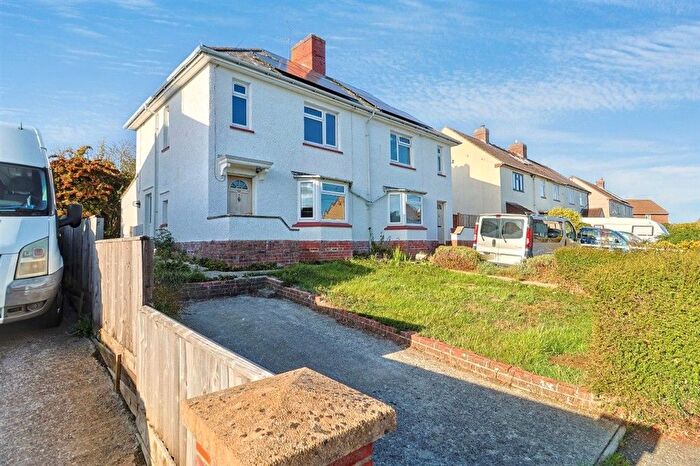 3 Bedroom Semi-Detached House For Sale In Hitchen, Merriott, TA16