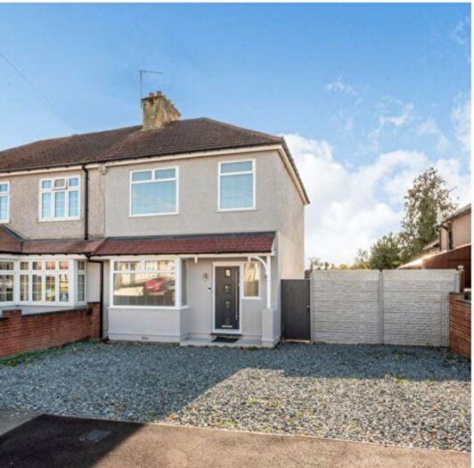 3 Bedroom Semi-Detached House To Rent In Orchard Avenue, Upper Belvedere, DA17