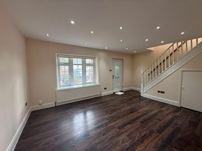 3 Bedroom Terraced House To Rent In Hargreaves Avenue, Cheshunt, EN7