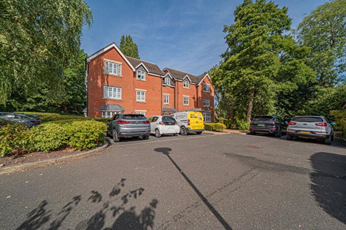 2 Bedroom Apartment For Sale In Chancel Court, Solihull, B91