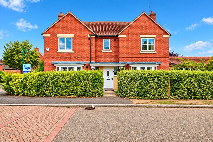 5 Bedroom Detached House For Sale In Tudor Avenue, Peterborough, PE7