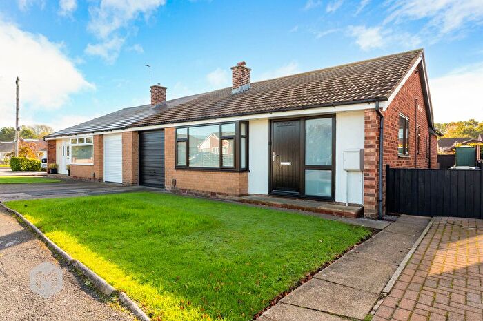 3 Bedroom Semi-Detached Bungalow For Sale In Meadow Lane, Fearnhead, WA2