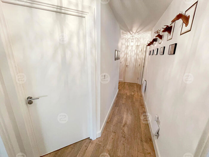 2 Bedroom Flat For Sale In ILand, Essex Street, Birmingham, B5