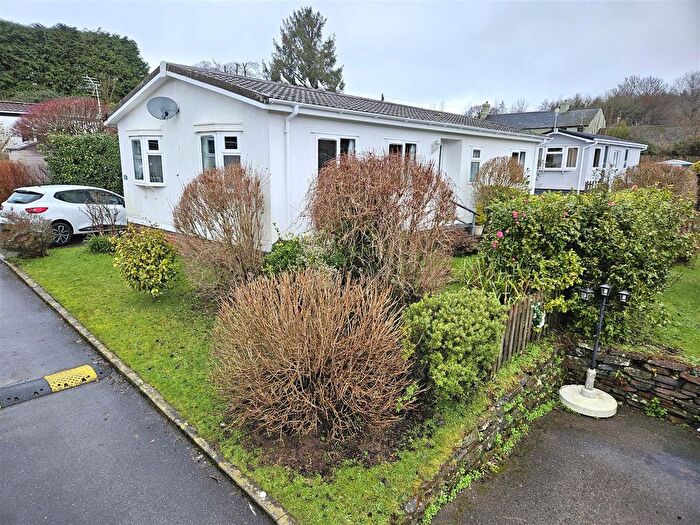 2 Bedroom Mobile/park Home For Sale In Moorshop, Tavistock, PL19