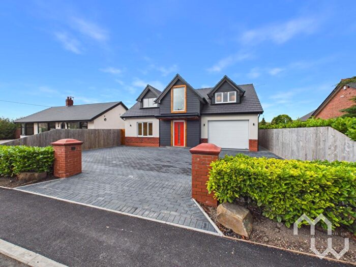 4 Bedroom Detached House For Sale In Chain House Lane, Whitestake, PR4
