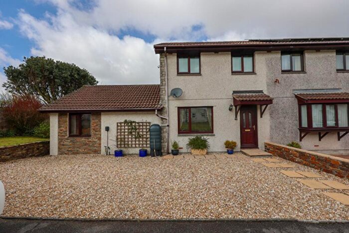 3 Bedroom Semi-Detached House For Sale In The Firs, Whitemoor, St Austell, PL26