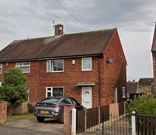 3 Bedroom Semi-Detached House For Sale In Beckhampton Road, Nottingham, NG5