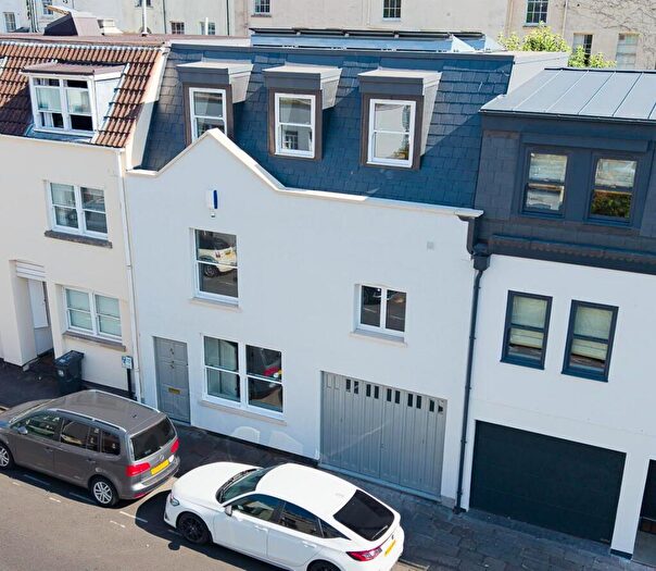 4 Bedroom Mews For Sale In Princess Victoria Street, Bristol, BS8