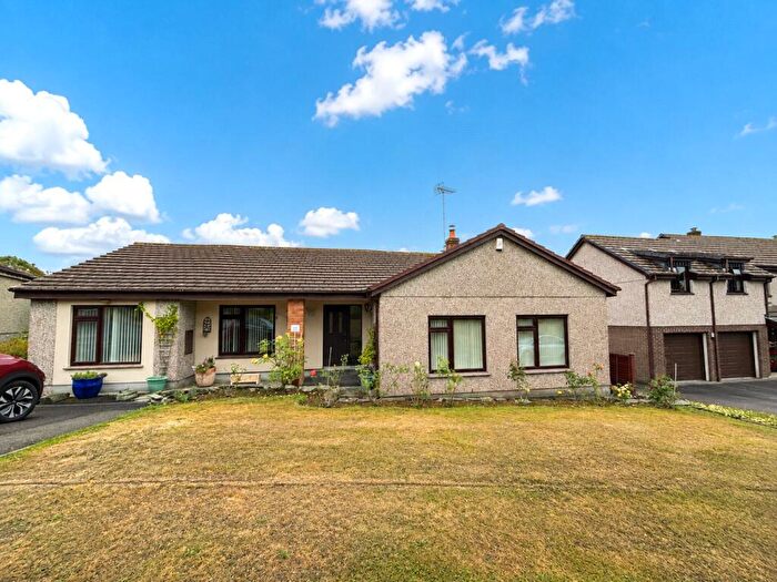 4 Bedroom Bungalow For Sale In Attery View, Yeolmbridge, Launceston, Cornwall, PL15