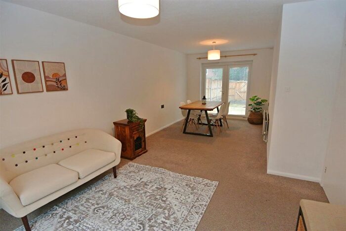 3 Bedroom End Of Terrace House To Rent In Corby Drive, Englefield Green, TW20