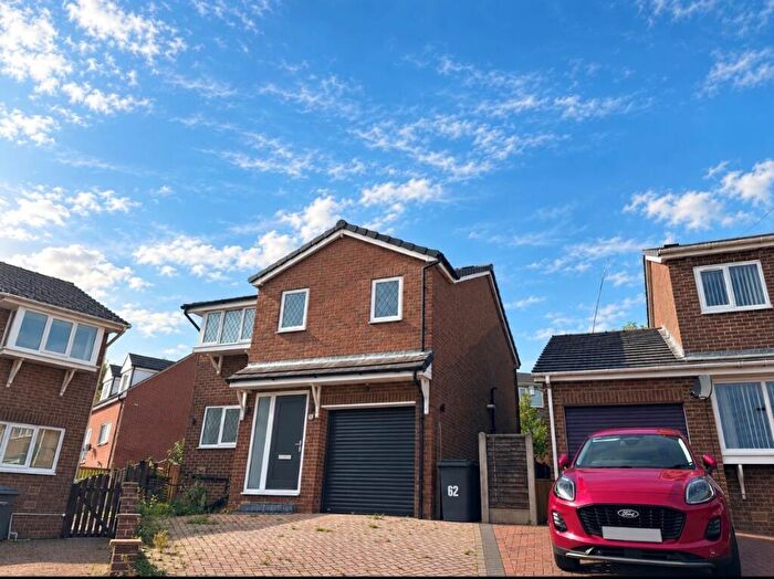 4 Bedroom Detached House For Sale In Cloverville Approach, Bradford, BD6