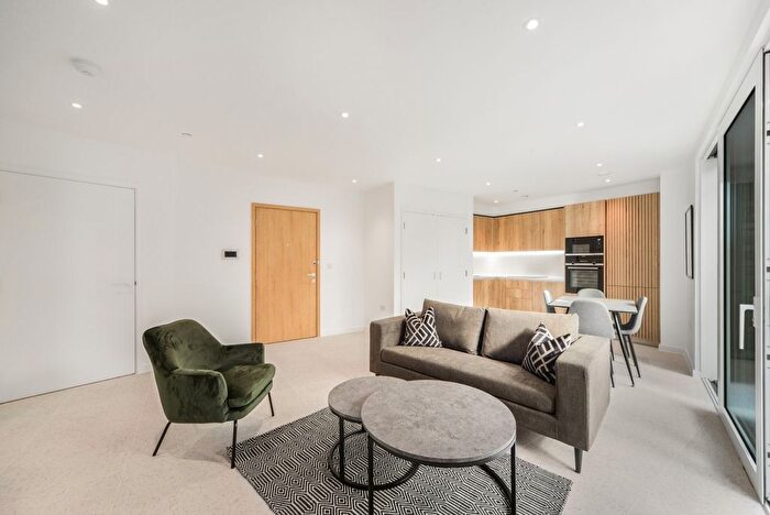 1 Bedroom Flat To Rent In Georgette Apartments, London, E1