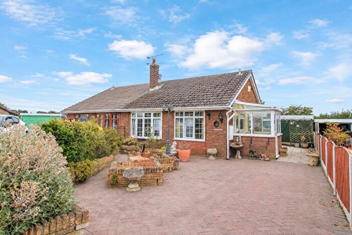2 Bedroom Semi-Detached Bungalow For Sale In Eastbourne Avenue, Featherstone, Pontefract, WF7